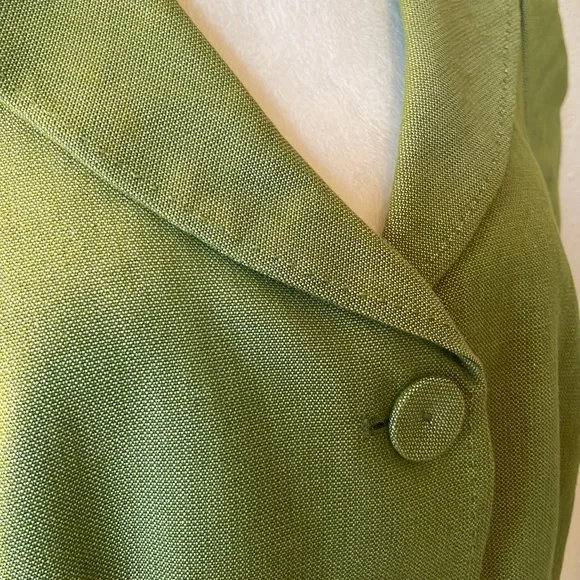 Ann Taylor Petites - 12P - Short Sleeve Green Blazer - Picture 2 of 6
